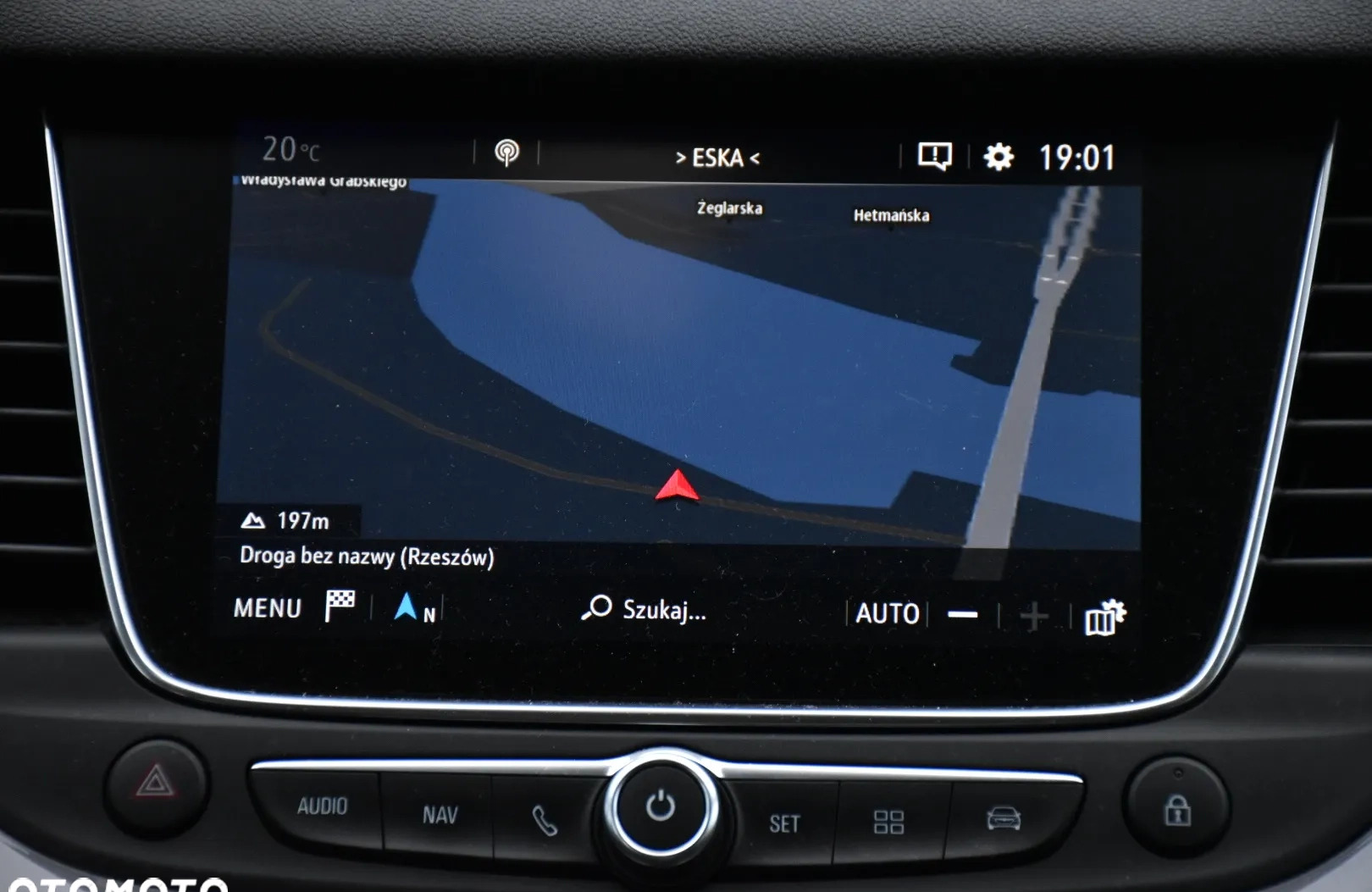 Opel Grandland X cena 73900 przebieg: 67000, rok produkcji 2018 z Rzeszów małe 562